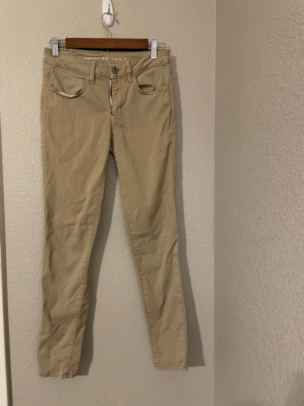 American Eagle Tan Straight-Leg Skinny Pants